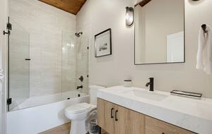 Wears Valley Cabin with Indoor Pool and Mountain Views - Sevierville, Tennessee