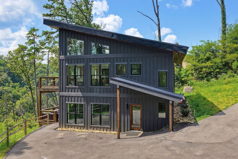 Wears Valley Cabin with Indoor Pool and Mountain Views - Sevierville, Tennessee