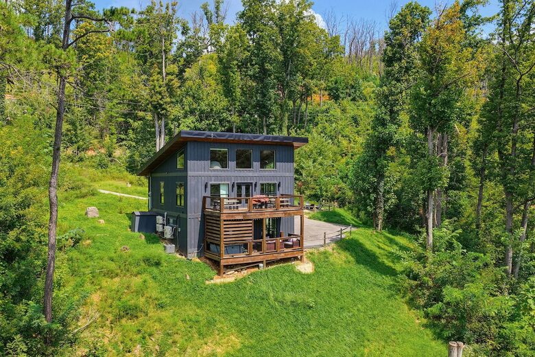Wears Valley Cabin with Indoor Pool and Mountain Views - Sevierville, Tennessee