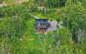 Wears Valley Cabin with Indoor Pool and Mountain Views - Sevierville, Tennessee