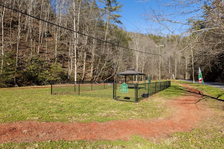 Wears Valley Cabin with Indoor Pool and Mountain Views - Sevierville, Tennessee
