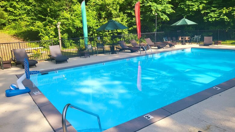 Wears Valley Cabin with Indoor Pool and Mountain Views - Sevierville, Tennessee