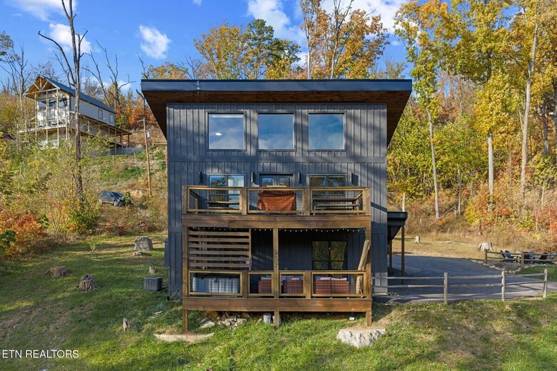 Wears Valley Cabin with Indoor Pool and Mountain Views - Sevierville, Tennessee