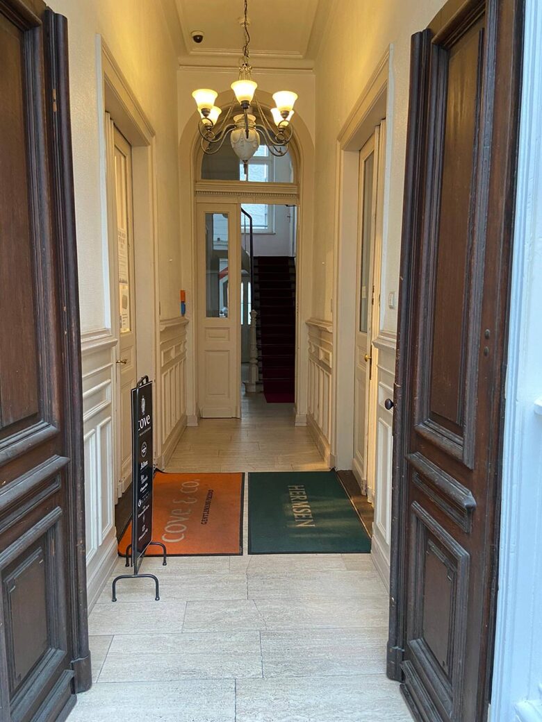 2 BD Apartment in Central Düsseldorf - Düsseldorf, Germany