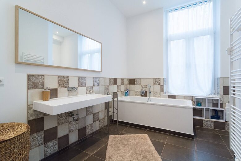 2 BD Apartment in Central Düsseldorf - Düsseldorf, Germany