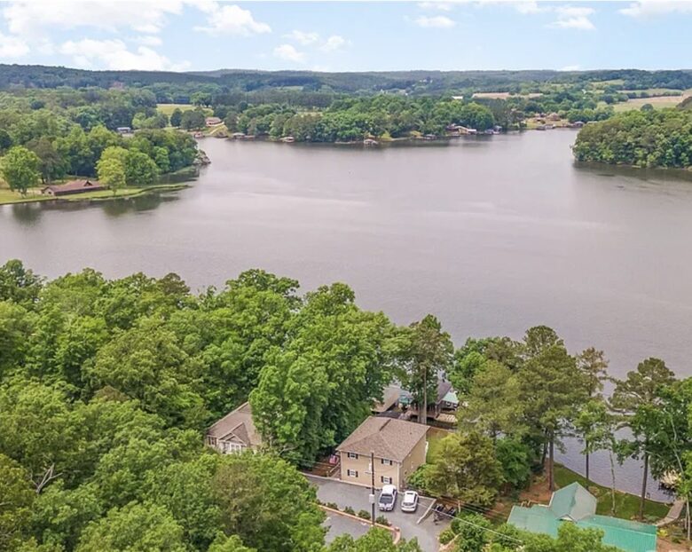 Norwood Lake Tillery Home with Private Dock - Norwood, North Carolina