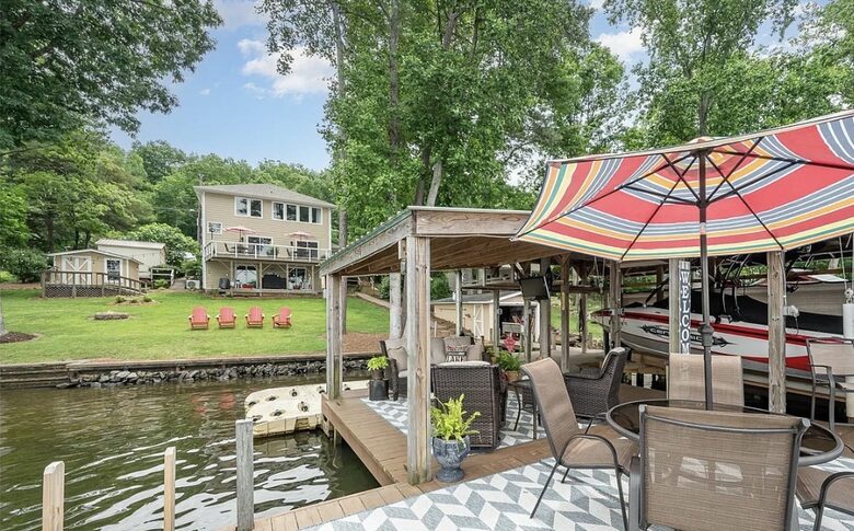 Norwood Lake Tillery Home with Private Dock - Norwood, North Carolina