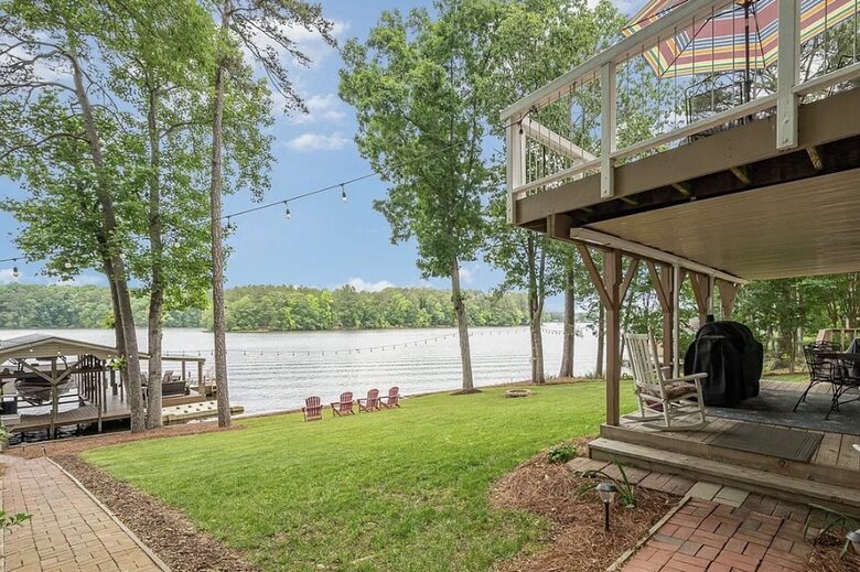 Norwood Lake Tillery Home with Private Dock - Norwood, North Carolina