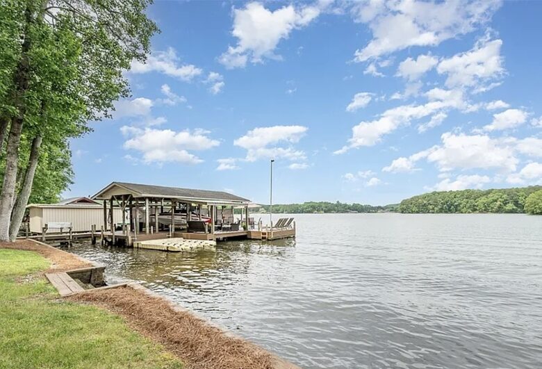 Norwood Lake Tillery Home with Private Dock - Norwood, North Carolina
