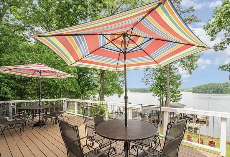 Norwood Lake Tillery Home with Private Dock - Norwood, North Carolina