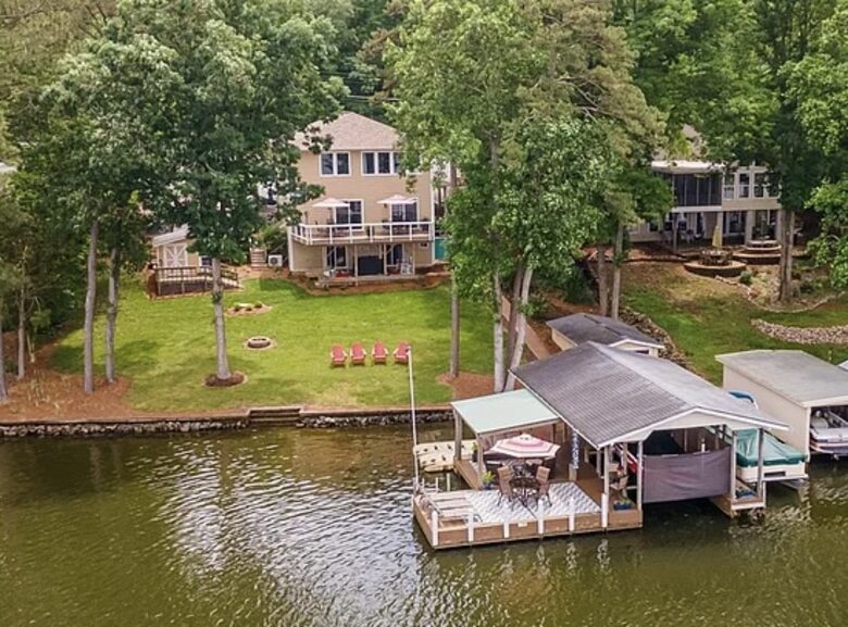 Norwood Lake Tillery Home with Private Dock - Norwood, North Carolina