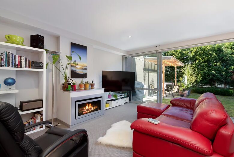 Cozy Queenstown Apartment Steps from Town - Queenstown, New Zealand