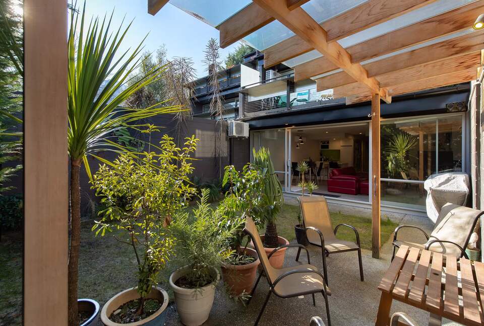 Cozy Queenstown Apartment Steps from Town - Queenstown, New Zealand