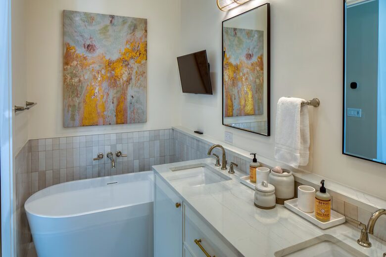 Contemporary Palmetto Bluff Escape Surrounded by Nature - Bluffton, South Carolina