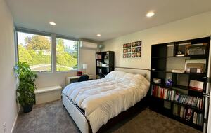 Family-Friendly Townhome Minutes from Alki Beach - Seattle, Washington