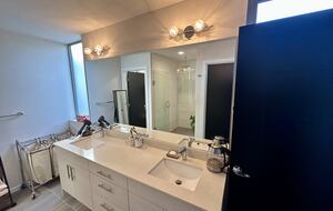 Family-Friendly Townhome Minutes from Alki Beach - Seattle, Washington