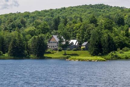 Sophisticated Stratton Retreat Surrounded by Nature - Winhall, Vermont