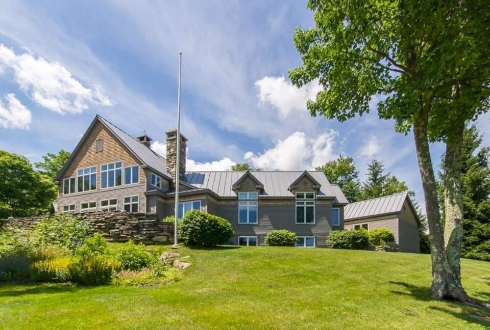 Sophisticated Stratton Retreat Surrounded by Nature - Winhall, Vermont