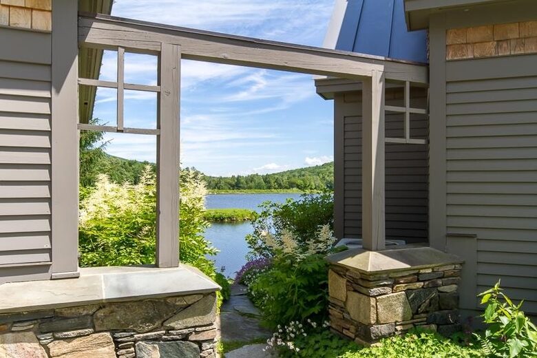 Sophisticated Stratton Retreat Surrounded by Nature - Winhall, Vermont