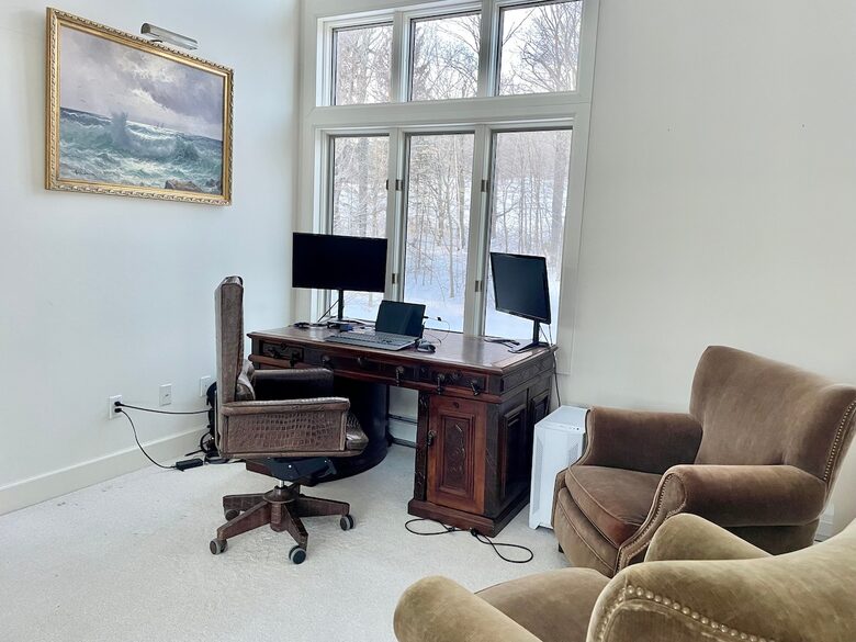 Sophisticated Stratton Retreat Surrounded by Nature - Winhall, Vermont