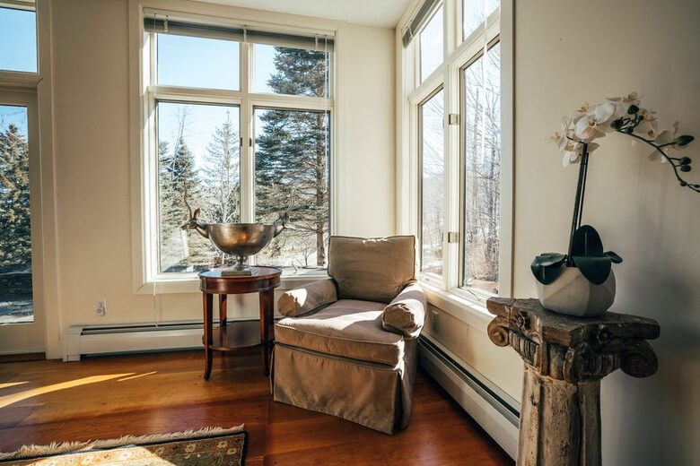 Sophisticated Stratton Retreat Surrounded by Nature - Winhall, Vermont