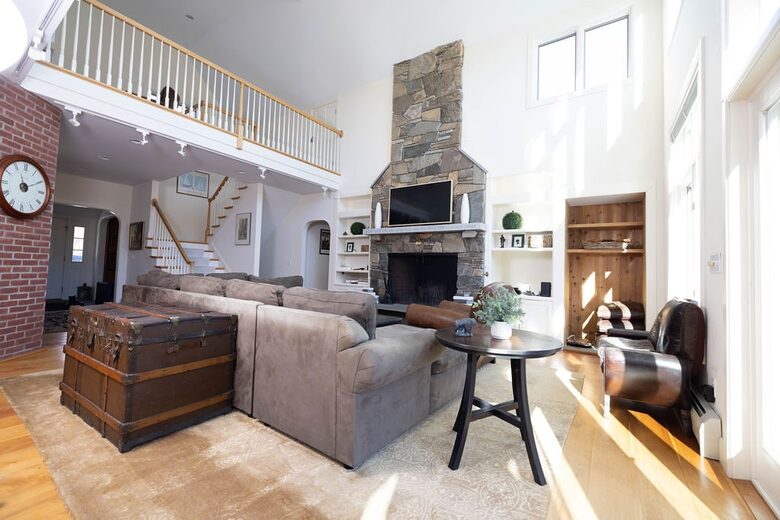 Sophisticated Stratton Retreat Surrounded by Nature - Winhall, Vermont