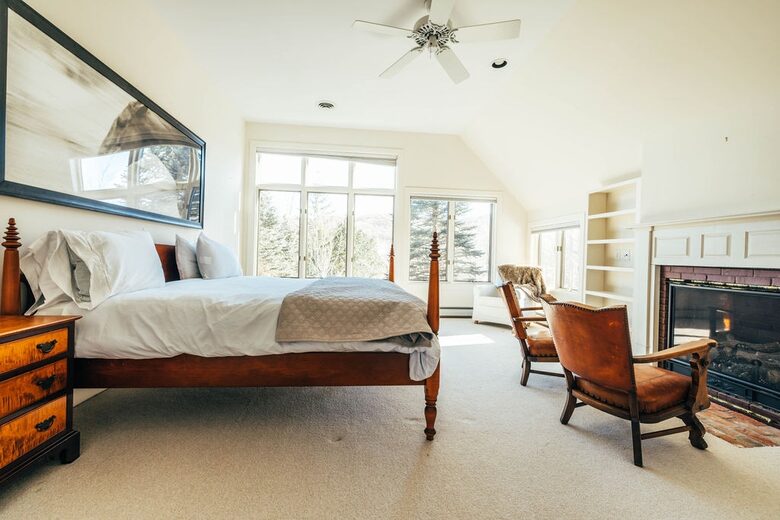 Sophisticated Stratton Retreat Surrounded by Nature - Winhall, Vermont