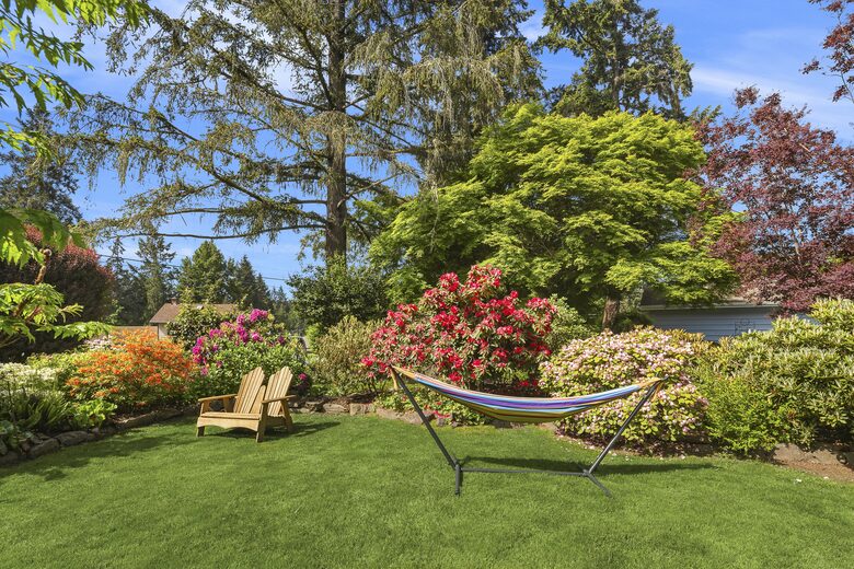 Charming Mid-Century Hideaway in Lake Forest Park - Lake Forest Park, Washington