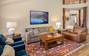 Kahler Glen Golf and Ski Townhome Near Lake Wenatchee - Leavenworth, Washington