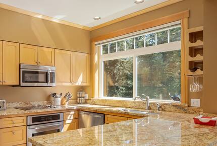 Kahler Glen Golf and Ski Townhome Near Lake Wenatchee - Leavenworth, Washington