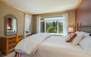 Kahler Glen Golf and Ski Townhome Near Lake Wenatchee - Leavenworth, Washington