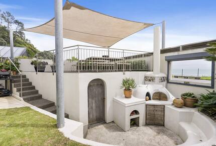 Waiheke Island Beachfront Home with Ocean Views and Private Spa - Waiheke Island, New Zealand