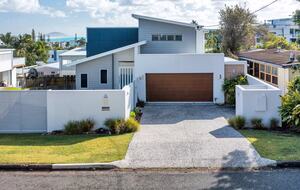 Contemporary Sunshine Coast Escape in Alexandra Headland - Sunshine Coast, Australia