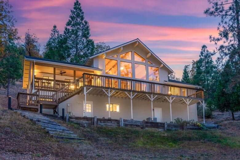 Coarsegold Mountain Retreat Near Yosemite with Panoramic Views - Coarsegold, California