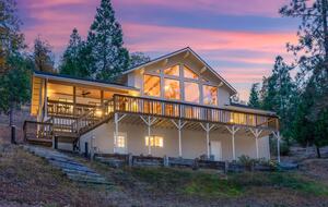 Coarsegold Mountain Retreat Near Yosemite with Panoramic Views - Coarsegold, California