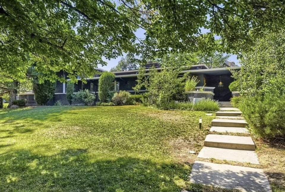 Denver City Retreat with Pool, Sauna and Hot Tub - Denver, Colorado