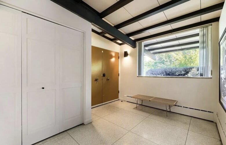 Denver City Retreat with Pool, Sauna and Hot Tub - Denver, Colorado