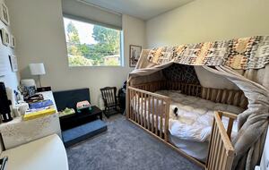 Family-Friendly Townhome Minutes from Alki Beach - Seattle, Washington