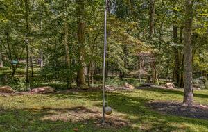 Year-Round Christmas Cabin in Blairsville with Private Hot Tub - Blairsville, Georgia