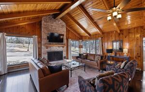 Wooded Waterfront Lodge on Pickwick Lake - Counce, Tennessee