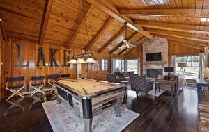 Wooded Waterfront Lodge on Pickwick Lake - Counce, Tennessee