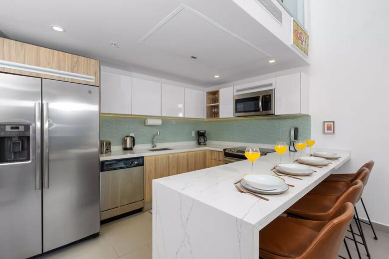 Luxury Living Above the Caribbean | Exclusive Penthouse Experience - Noord, Aruba