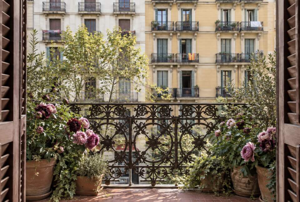 Luxury  Apartment With Terrace - Barcelona, Spain