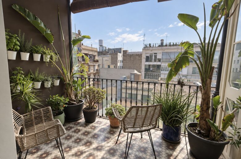 Luxury Apartment With Terrace - Barcelona, Spain