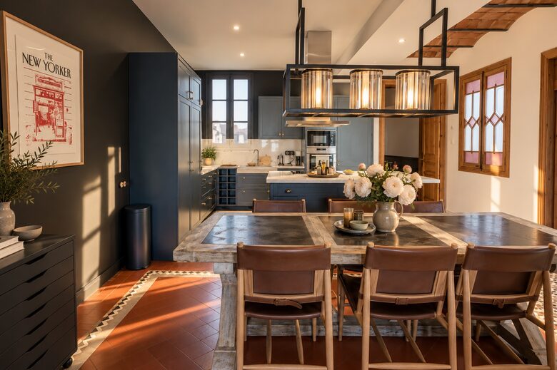 Luxury Apartment With Terrace - Barcelona, Spain