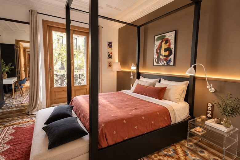Luxury Apartment With Terrace - Barcelona, Spain