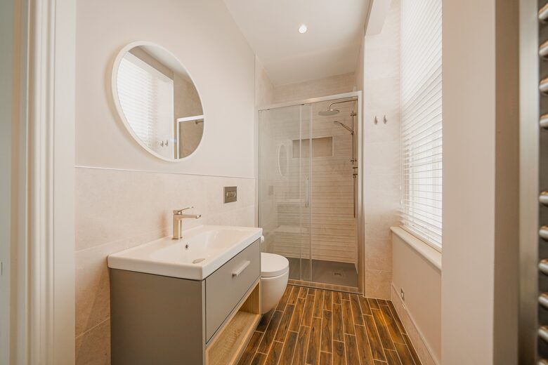 Oceanfront Cliff House & Lodge with Tennis Court / Sauna / Plunge Pool - Rossnowlagh, Ireland
