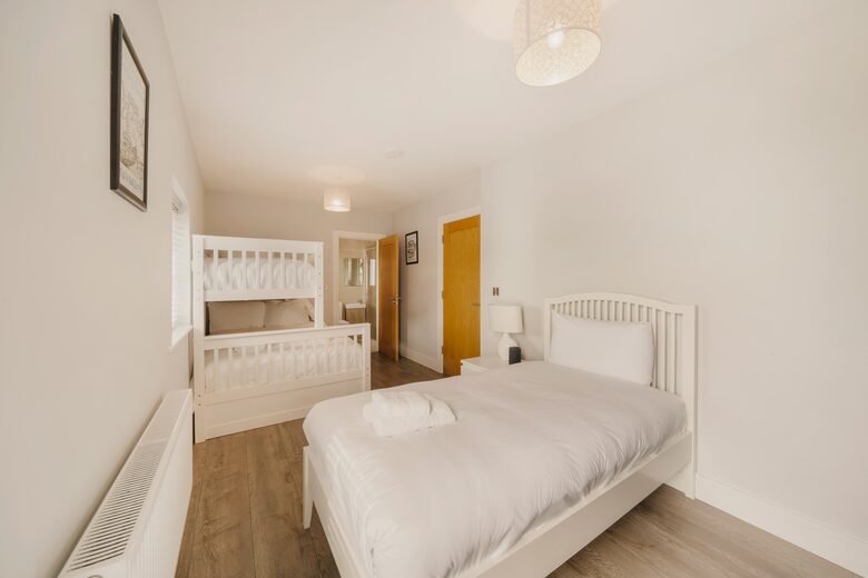 Oceanfront Cliff House & Lodge with Tennis Court / Sauna / Plunge Pool - Rossnowlagh, Ireland