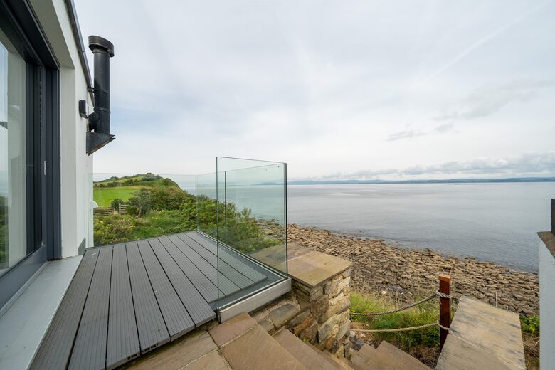 Oceanfront Cliff House & Lodge with Tennis Court / Sauna / Plunge Pool - Rossnowlagh, Ireland