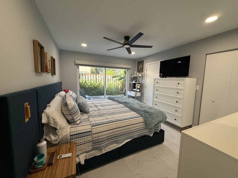 Modern Beachside Retreat Steps from Deerfield Beach - Deerfield Beach, Florida